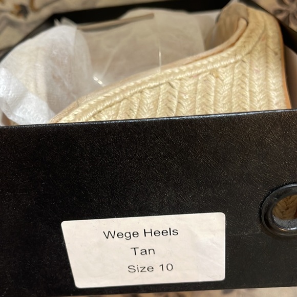 Wedge Heel - Picture 5 of 7